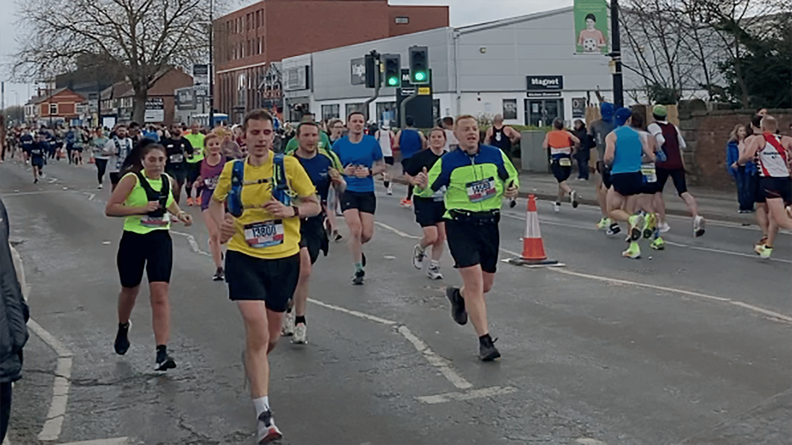 Manchester Marathon, Cross Street Sale